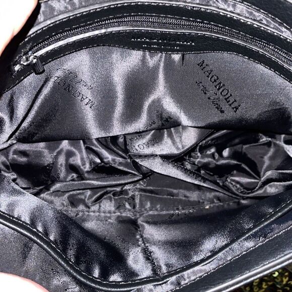 Magnolia and Vine Versa Collection Bag. Size Medium Black Leather flowers Magnet - Picture 9 of 10